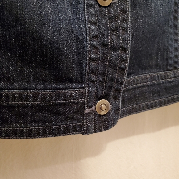 CHICO'S CROP Denim JACKET - Picture 8 of 9